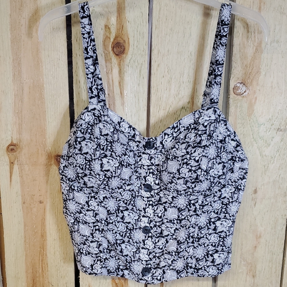 Wallflower Crop Top Size XL Bkack and White Floral Pattern NWT
